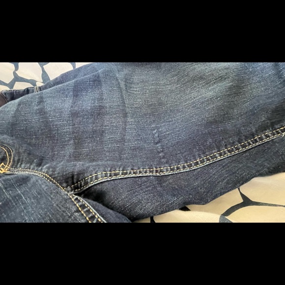 🌈 3/$40 Old Navy Maternity jeans s8 regular fit - Picture 7 of 10